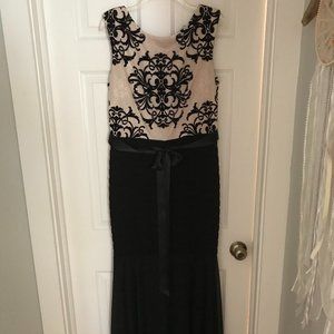 Betsy Adam Dress, Size 14, Black and Nude